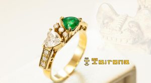 Anillo de oro 18k con Esmeralda Colombiana y Diamantes