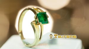 Anillo Oro con Esmeralda Colombiana. Joyería Tairona